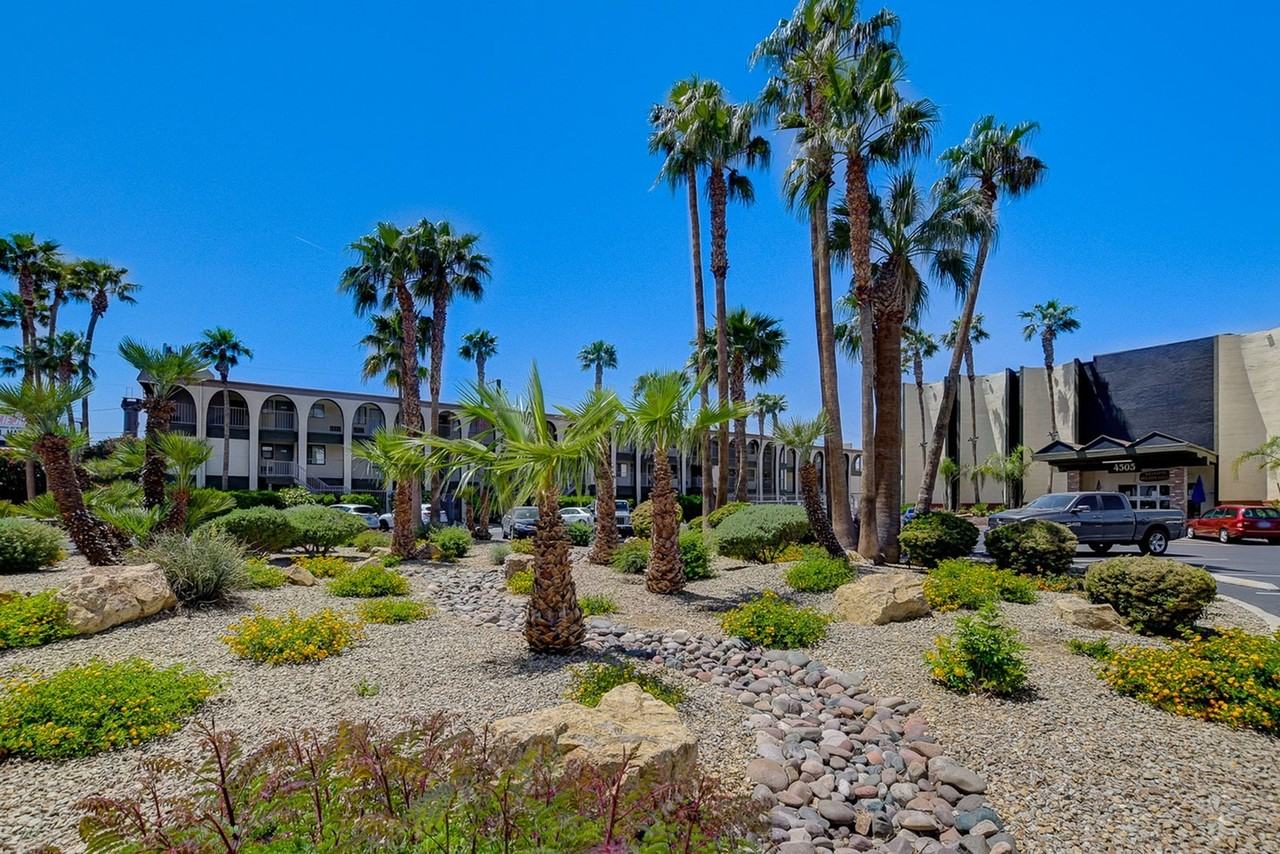 Paradise Royale Apartments 4505 Paradise Rd, Paradise, NV 89169 Zumper