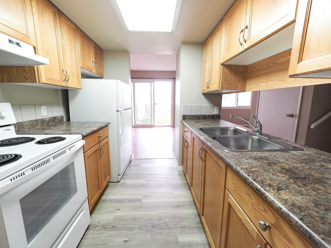 Shannon Green Apartments 10103 164 Ave Nw, Edmonton, AB T5X 3R3 Zumper