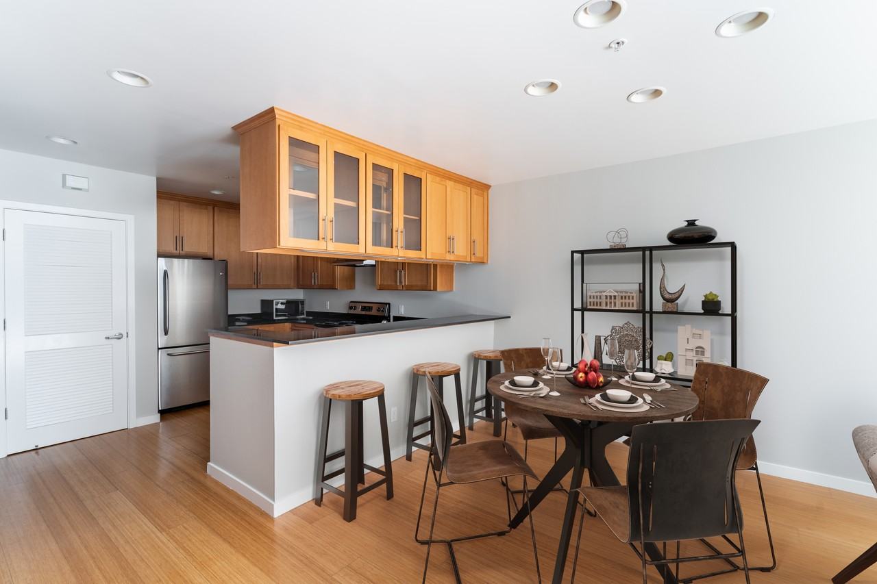 Metro at Showplace Square Apartments 670 King Street, San Francisco