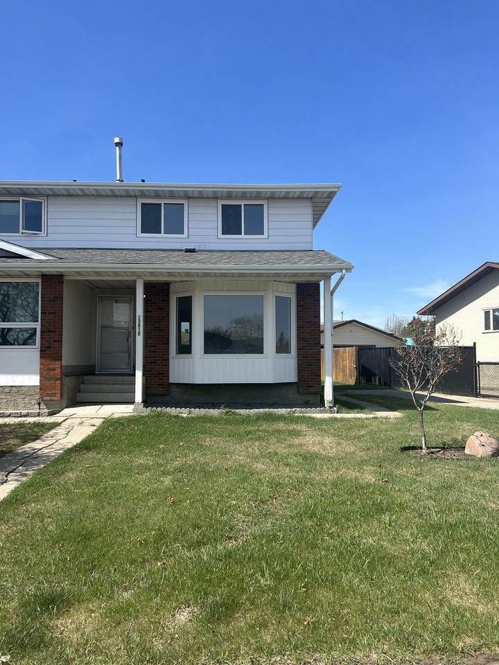 13810 114 St Nw, Edmonton, AB T5X 4J1, CAN 3 bedroom House Rental