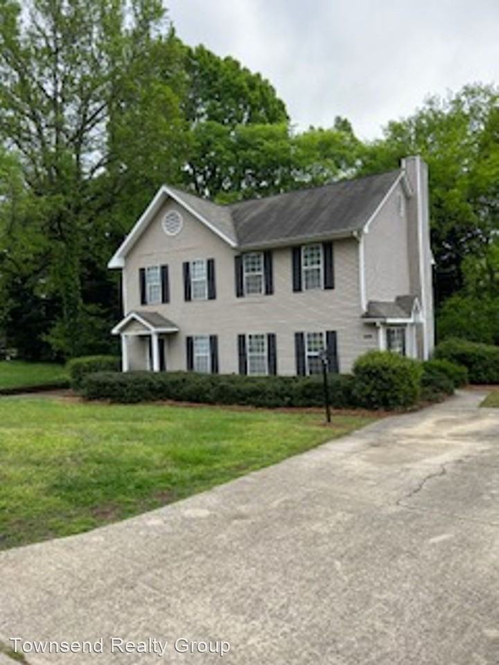 826 Selwyn Place Road Apartments 826 Selwyn Place Rd, Charlotte, NC