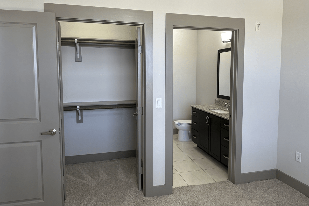 The Edge at Glade Parks Apartments 2801 Brazos Blvd, Euless, TX 76039