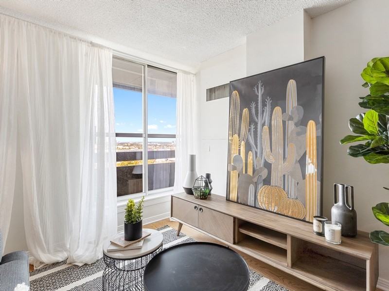 1975 St. Laurent Boulevard Apartments 1975 St. Laurent Blvd, Ottawa