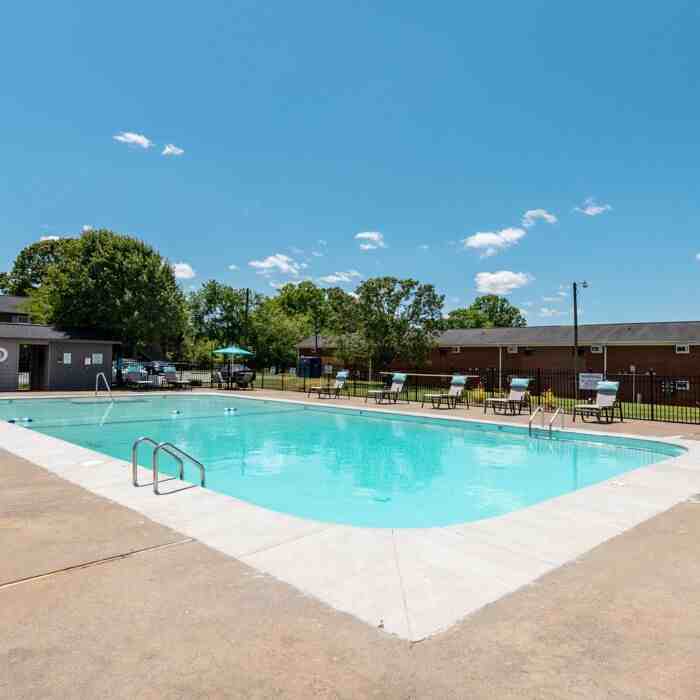 Cedar Ridge Apartments 3646 Cedar Springs Dr, WinstonSalem, NC 27107