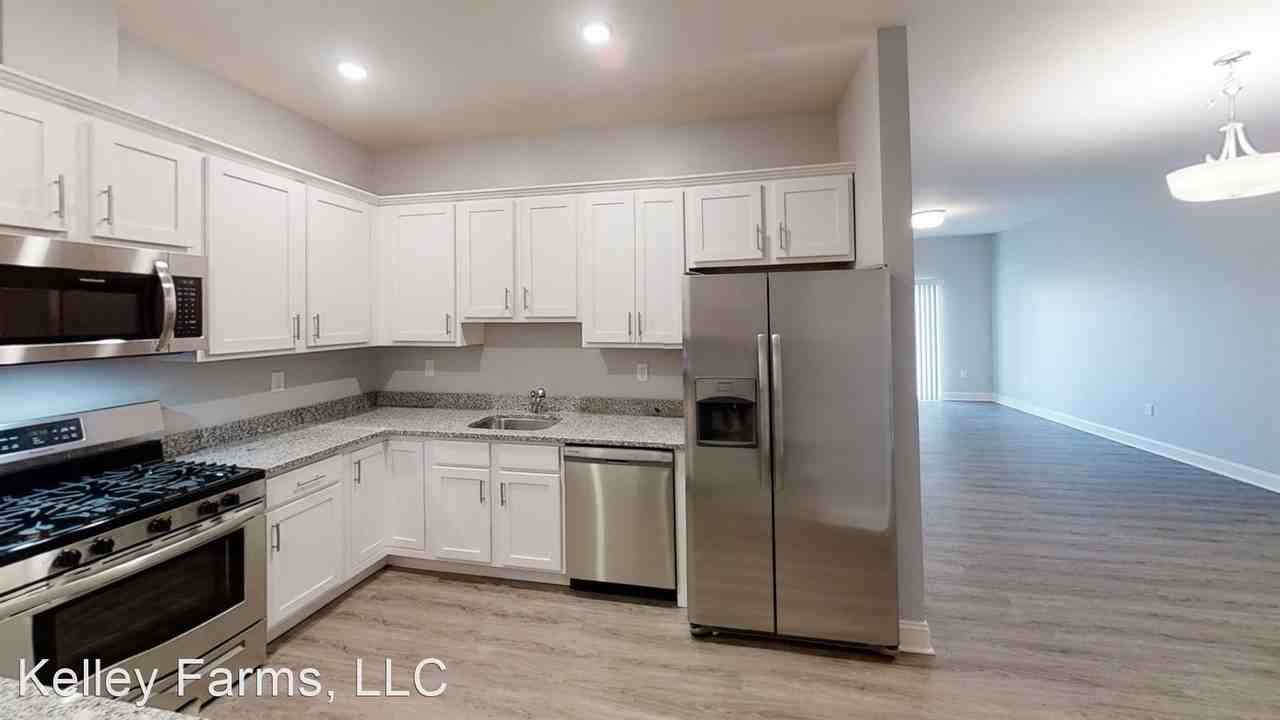 Lofts at Kelley Farms Apartments 1 Hickory Bend / Silver Willow Pl