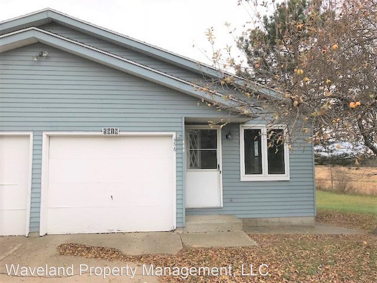 Southside Two Bedroom Duplex Apartments 5918/5916 146th Ave AB