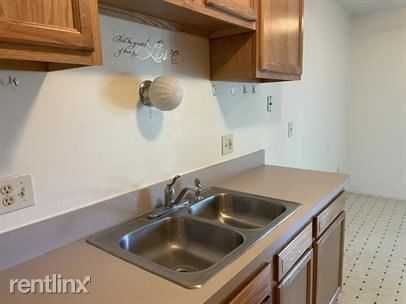 Pinckney Apartments 115 Mann St, Pinckney, MI 48169 Zumper