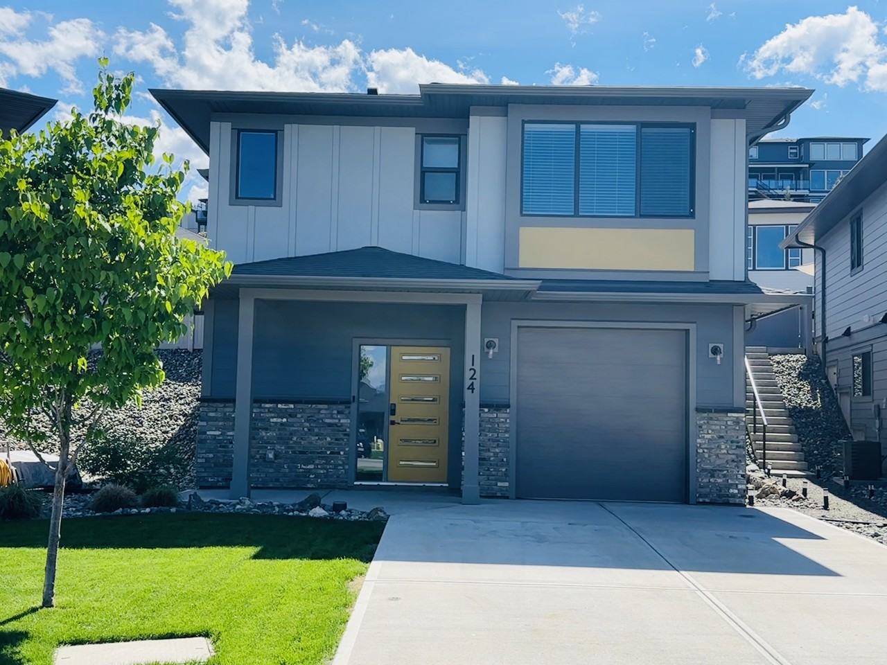 Brighton 3 Bedroom Home Apartments 1323 Kinross Pl, Kamloops, BC V1S