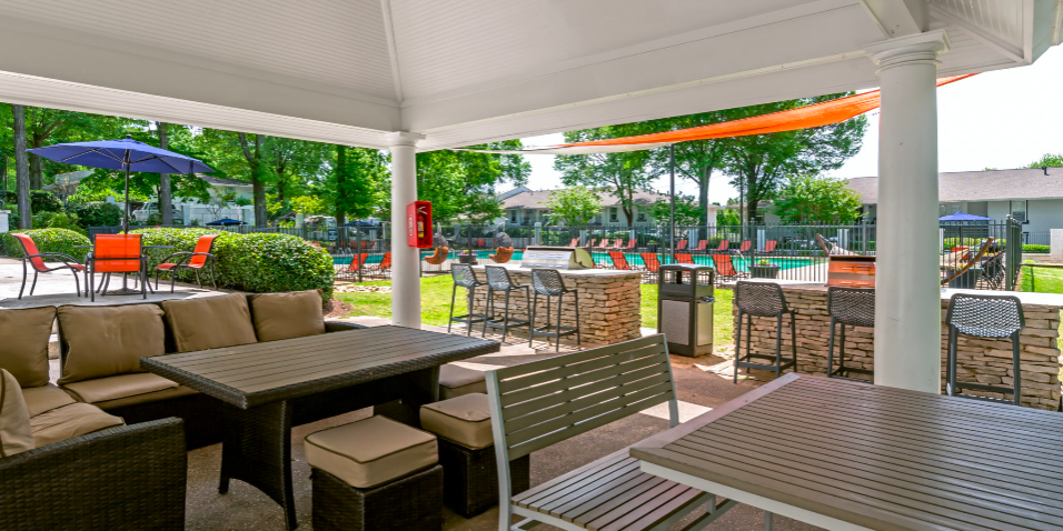 Grace Apartment Homes Sandy Springs Apartments 7000 Roswell Road Northeast, Sandy Springs, GA