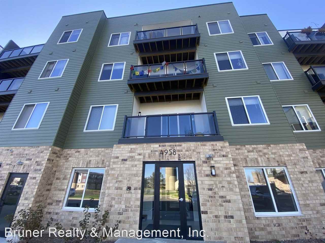 The Edge at Conservancy Commons Apartments 4958 Innovation Dr