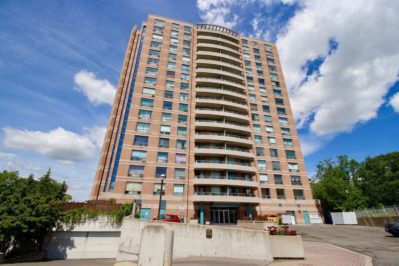 Waterford Apartments 1241 Kilborn Pl, Ottawa, ON K1H 1A5 Zumper