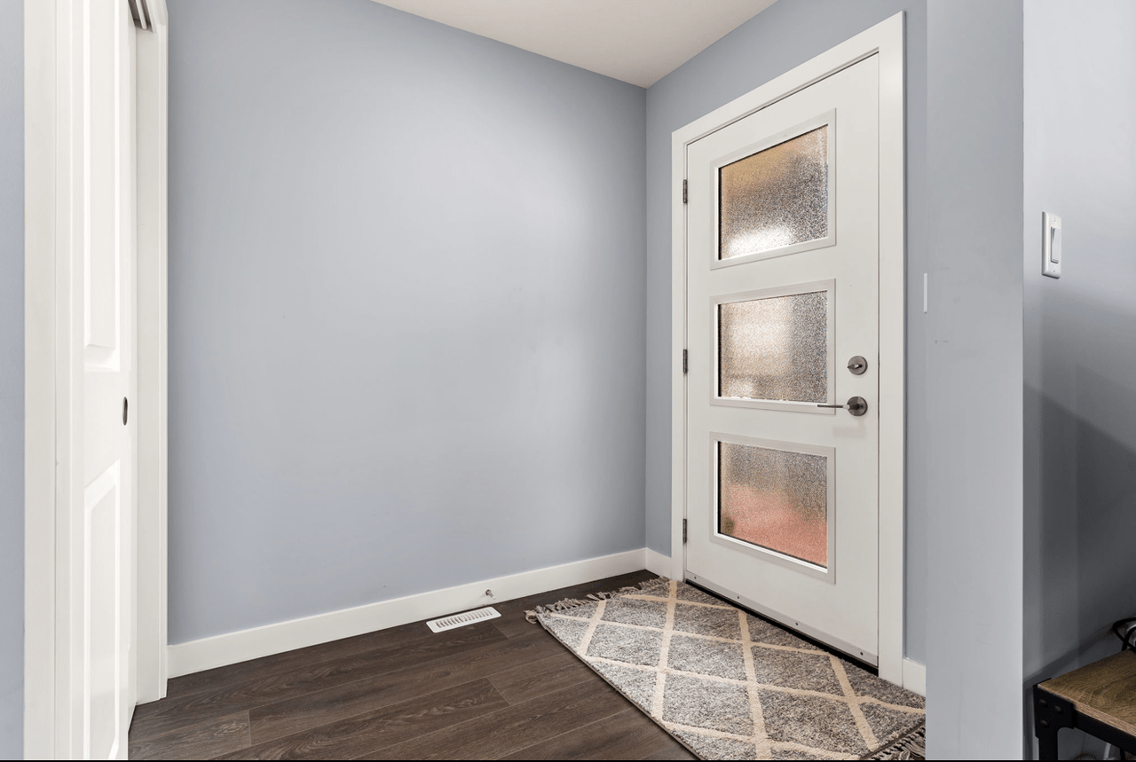 7901 Canola Avenue Apartments 7901 Canola Ave, Regina, SK S4Y 0E8