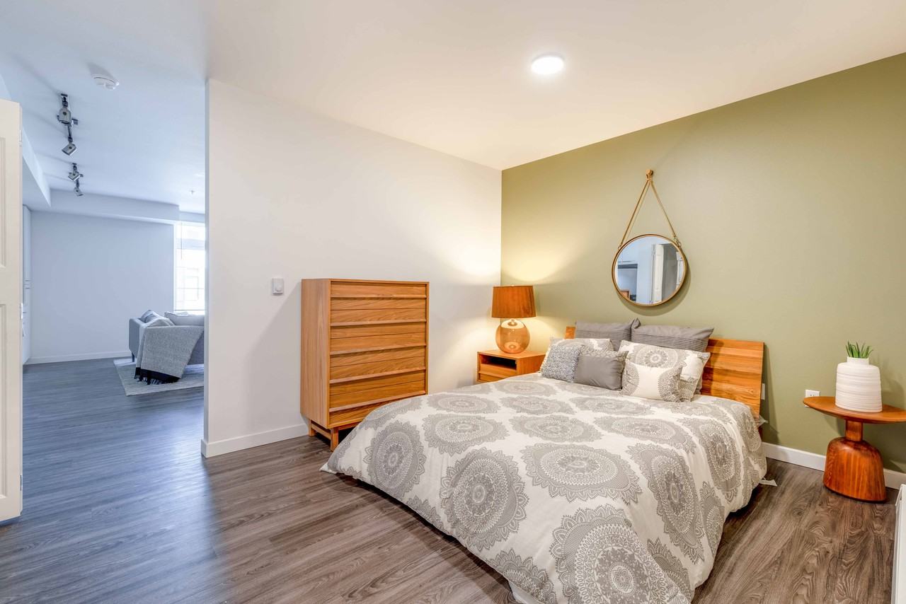 Circa Green Lake Apartments 6900 E Green Lake Way N, Seattle, WA