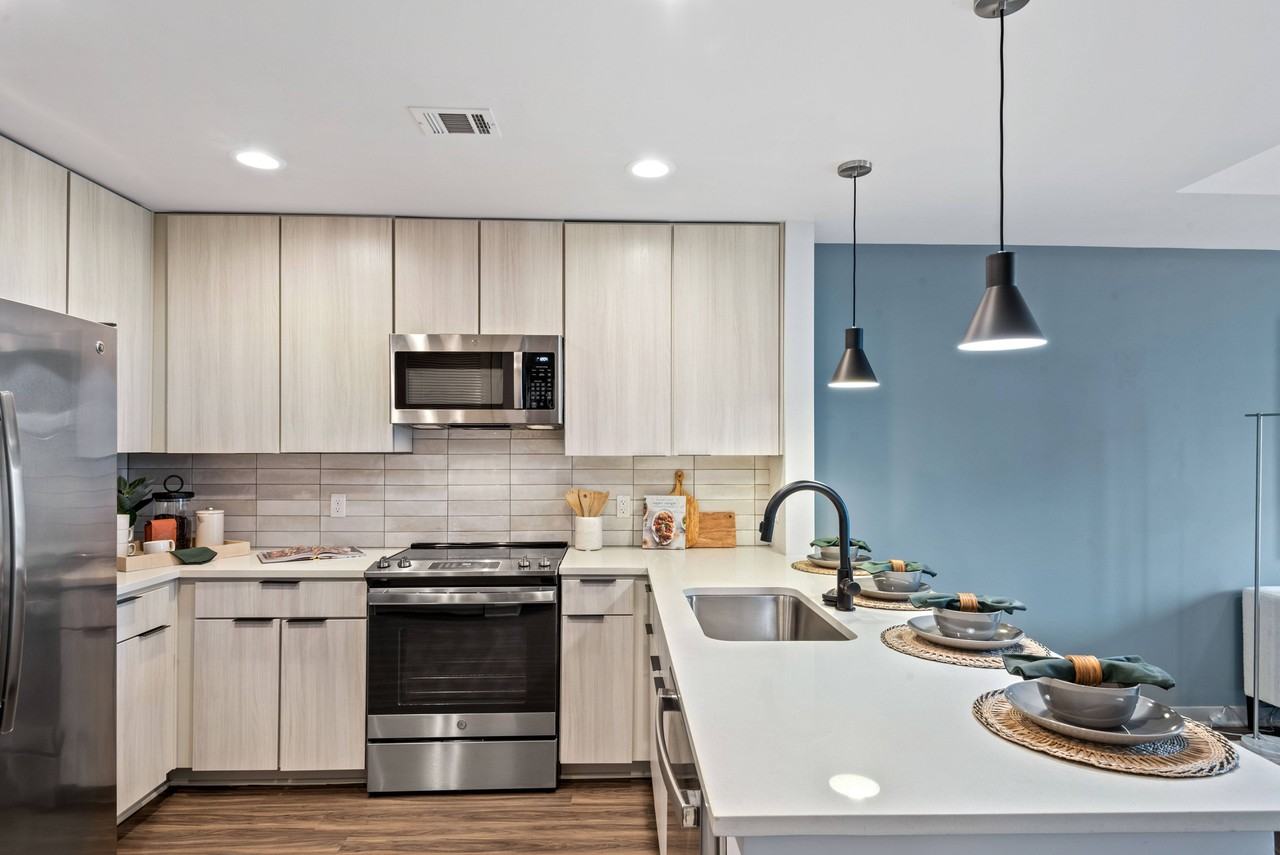 Bell Uptown Charlotte Apartments 355 W Martin Luther King Blvd