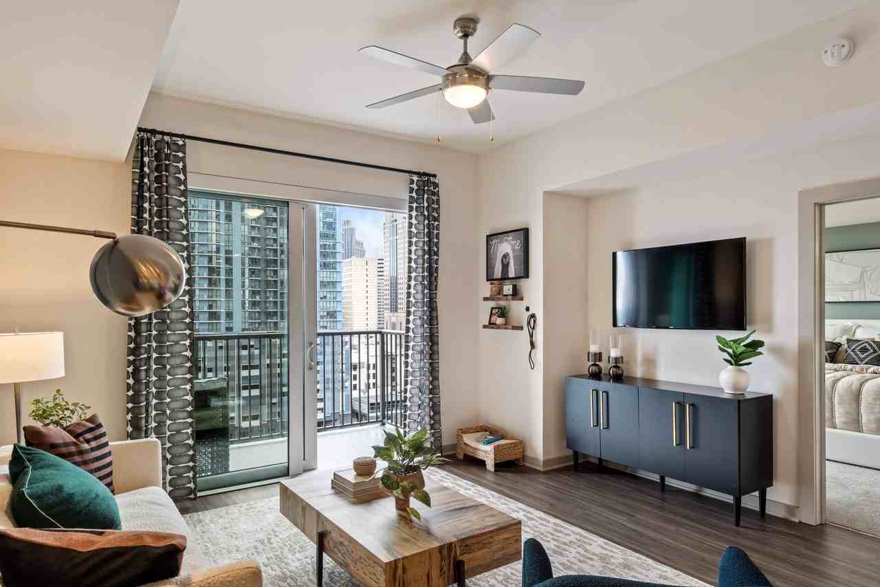 Bell Uptown Charlotte Apartments 355 W Martin Luther King Blvd