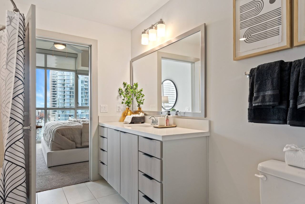 Bell Uptown Charlotte Apartments 355 W Martin Luther King Blvd