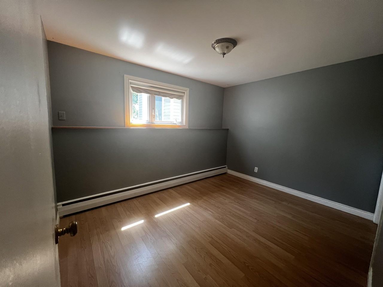 25 Halls St 12, Moncton, NB E1C 5B1 2 Bedroom Apartment for 1,500