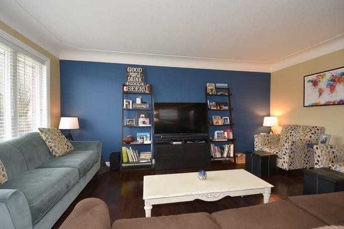 33 Greenhill Avenue Upper Unit & Lower Unit Apartments 33 Greenhill