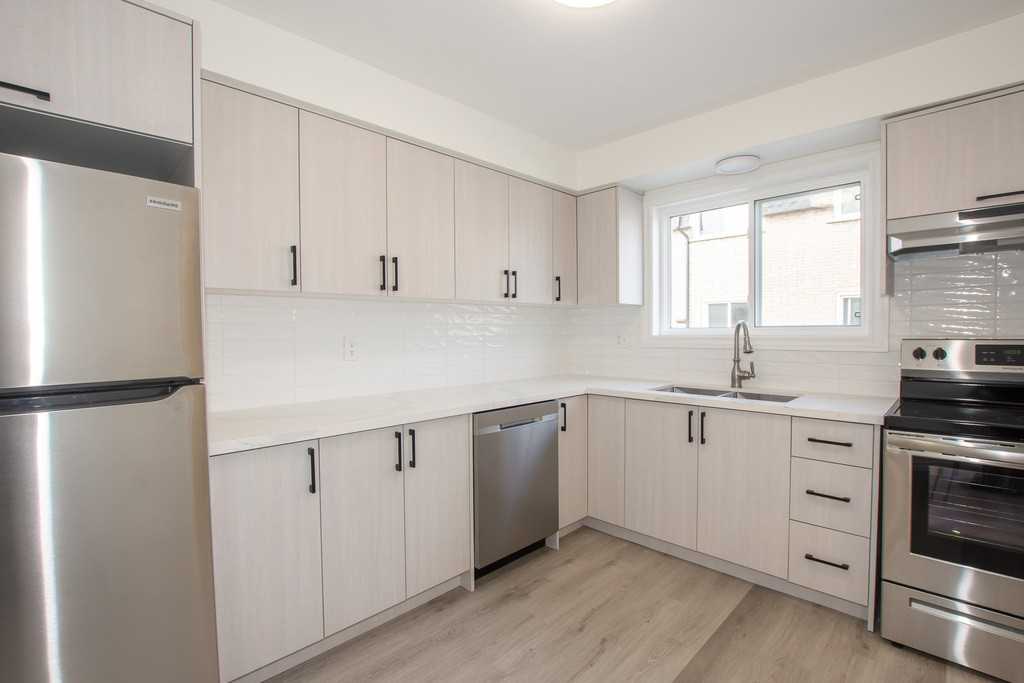 107 Endicott Terrace, Welland, ON L3C 5R9, Canada 3 bedroom House