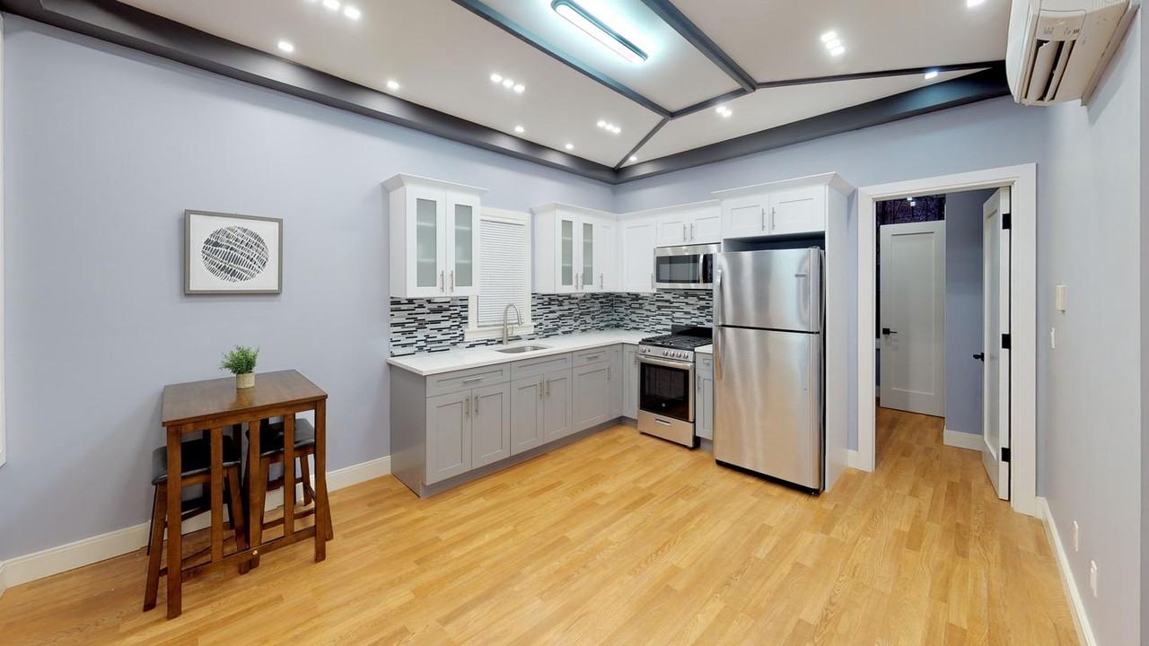 Private Bedroom in Updated Bushwick Apartment Near the L, M, and J