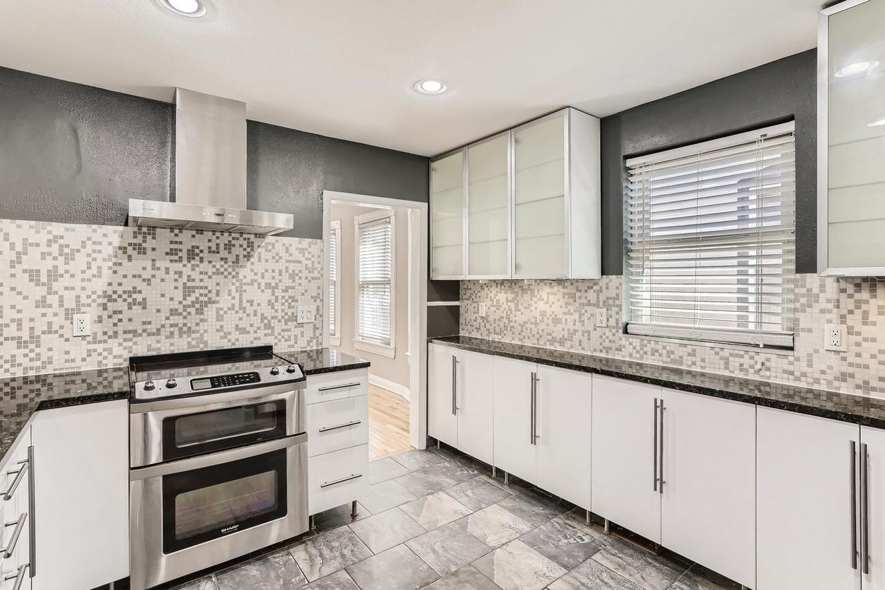 Charming Washington Park West home 4 blocks to Washington Park