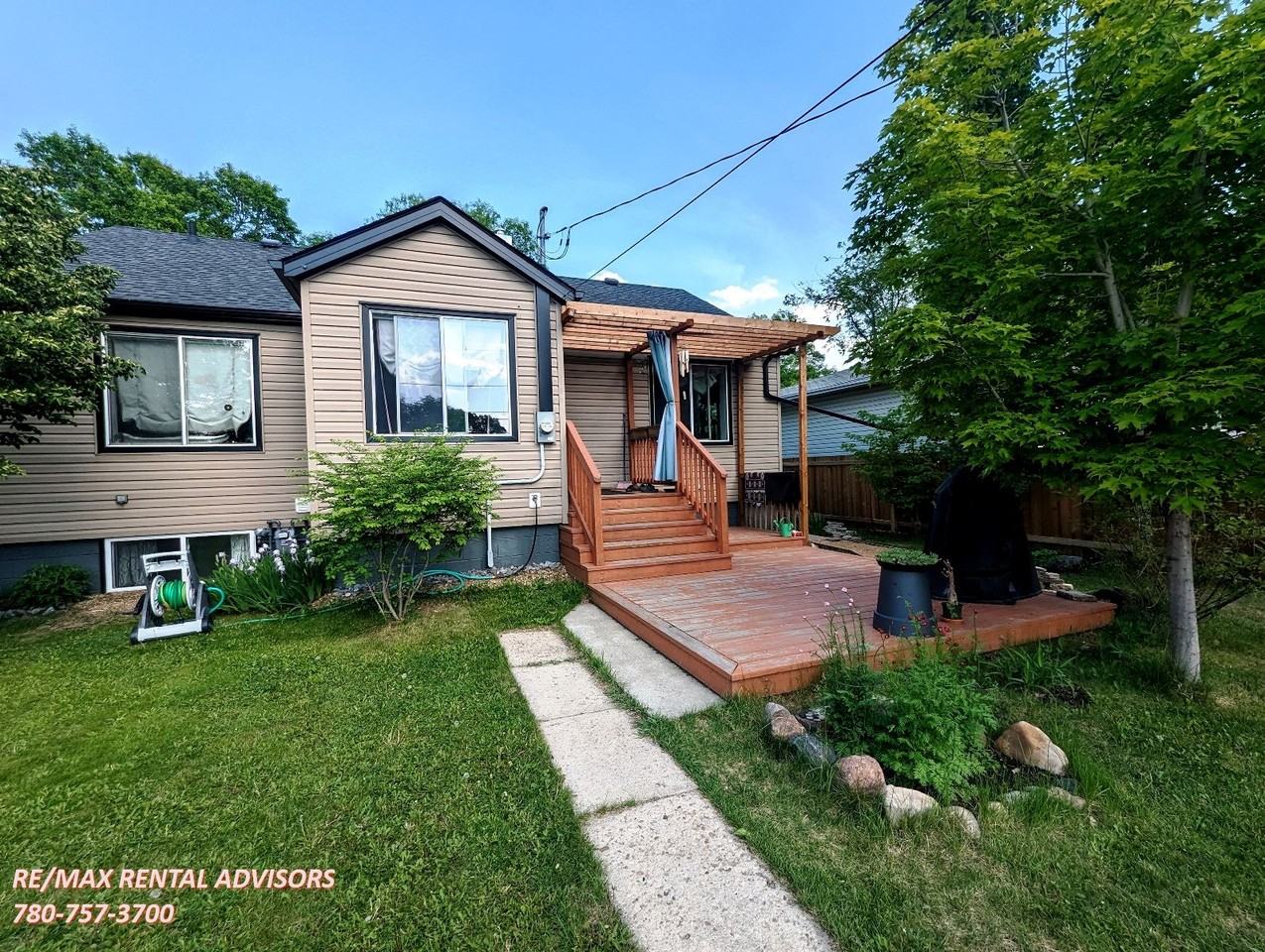 12308 86 St Nw, Edmonton, AB T5B 3L2 3 Bedroom House for 1,900/month