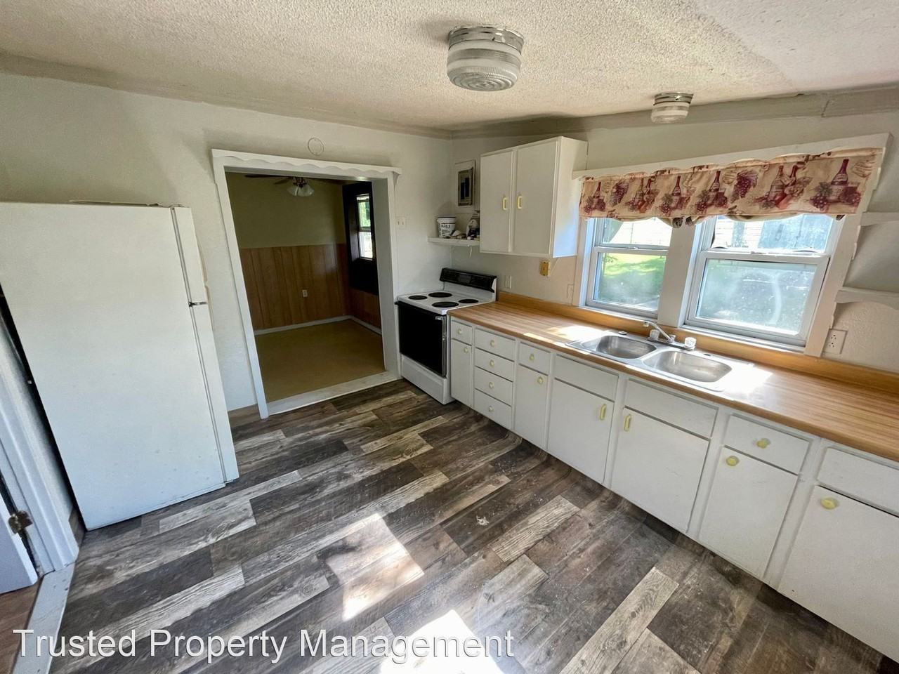 7890 Highway 185, Leslie, MO 63056 1 Bedroom House for 600/month Zumper