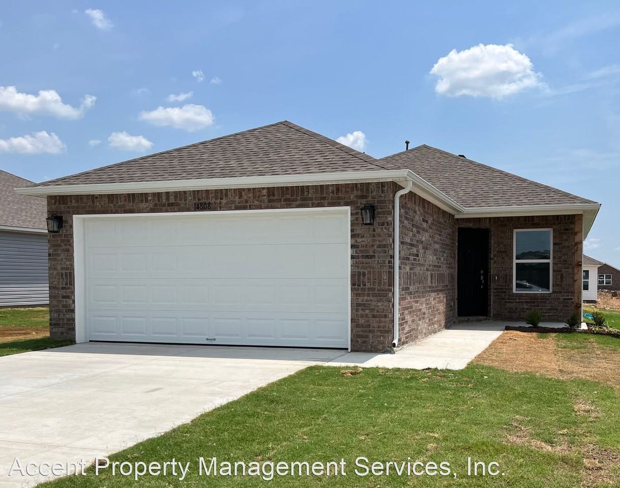 14808 E 38th St S, Tulsa, OK 74134 3 Bedroom House for 1,350/month