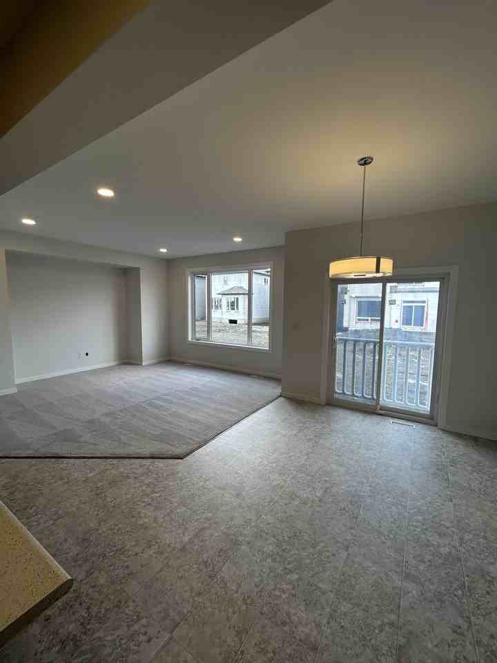 280 Crestmont Drive Apartments 280 Crestmont Dr, Winnipeg, MB R3X 0V7