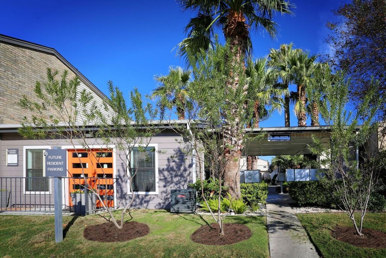 Alamo Estates Apartments 8000 Midcrown Dr, San Antonio, TX 78218 Zumper