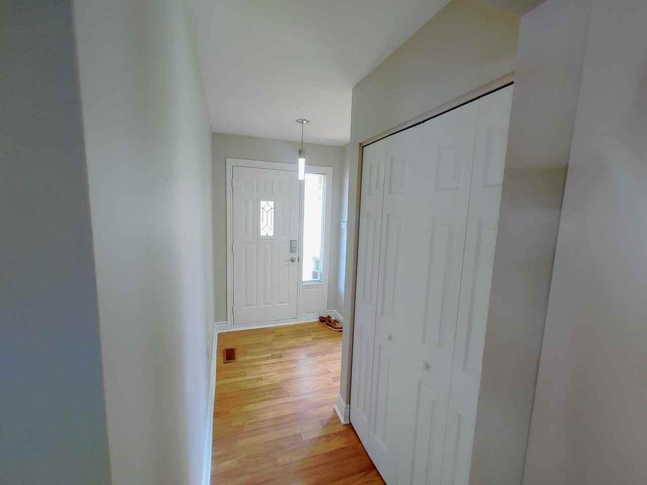 523 Roosevelt Drive Apartments 523 Roosevelt Dr, Kingston, ON K7M 5Y3