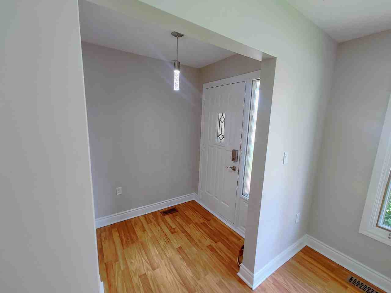 523 Roosevelt Drive Apartments 523 Roosevelt Dr, Kingston, ON K7M 5Y3