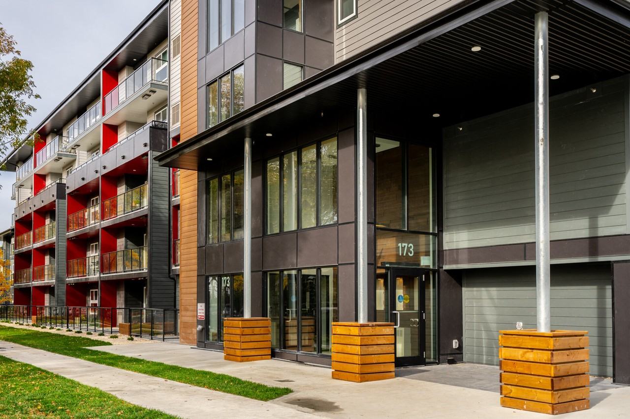 Notre Terrace Apartments 173 Notre Dame St, Winnipeg, MB R2H 2E8 Zumper