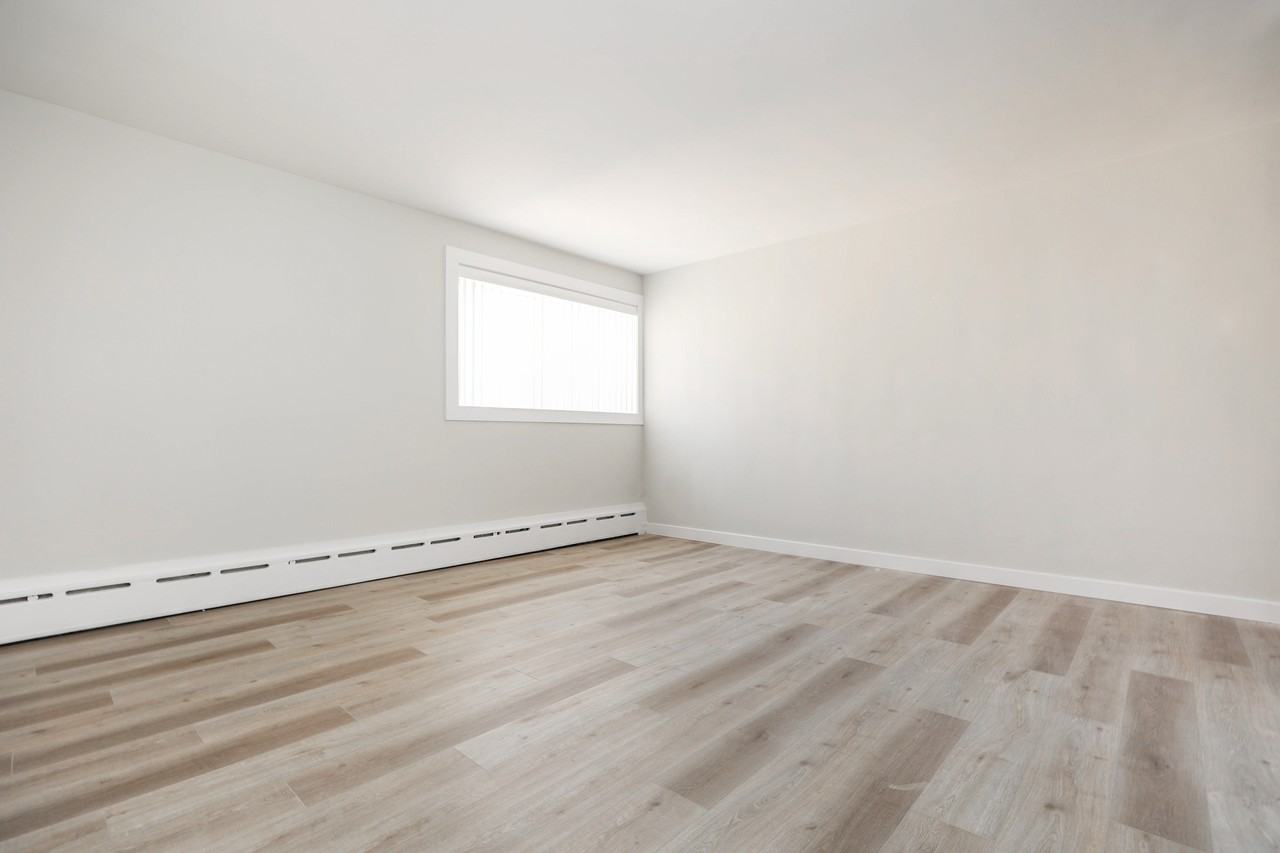 584 Corydon Apartments in Earl Grey, Winnipeg, MB R3L 0P2 Zumper