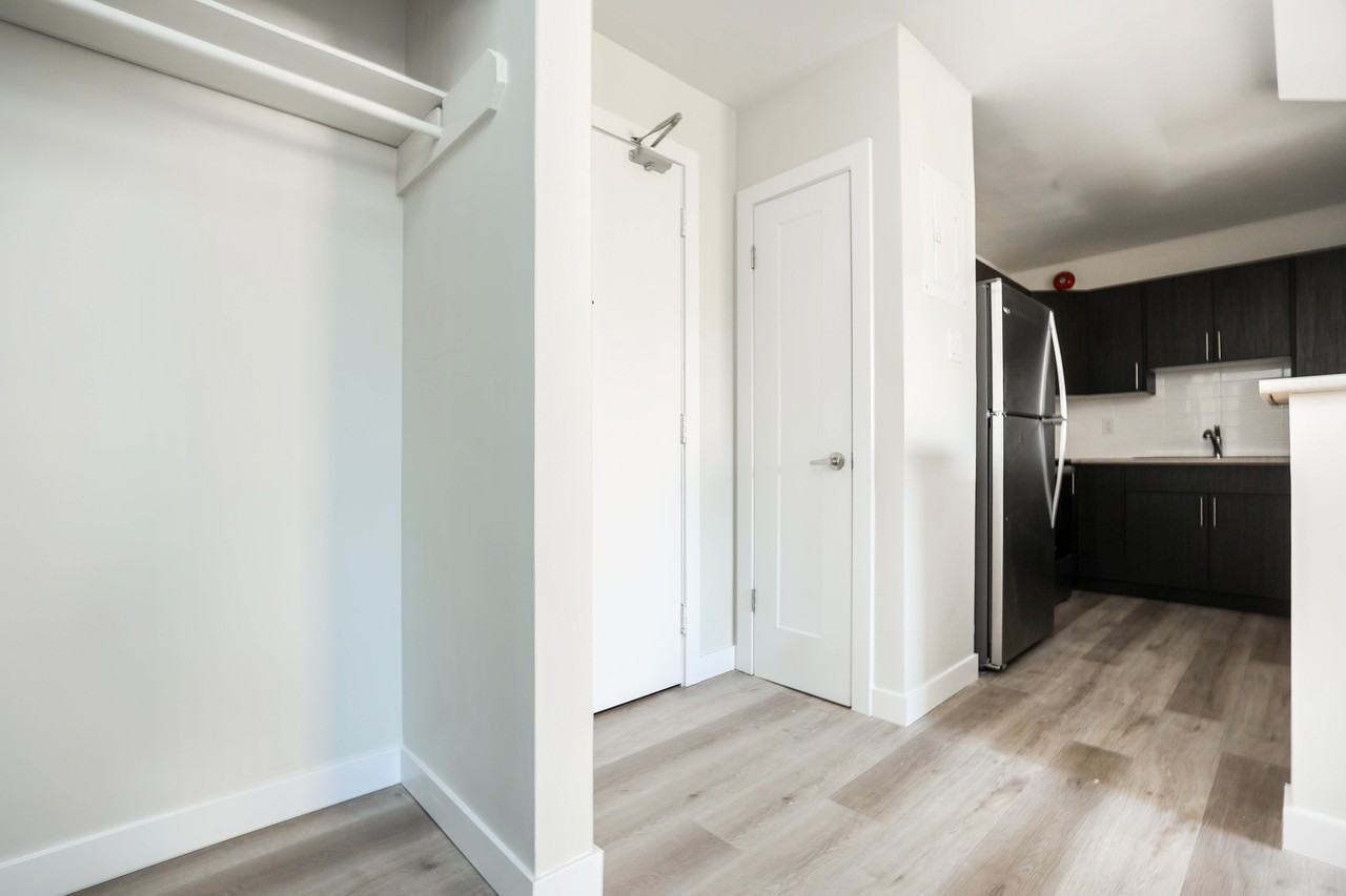 584 Corydon Apartments in Earl Grey, Winnipeg, MB R3L 0P2 Zumper