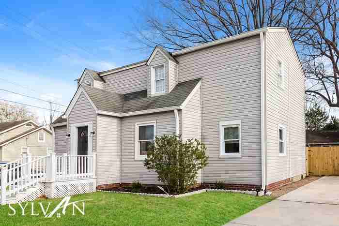 126 Gillis Rd, Portsmouth, VA 23702 3 Bedroom House for 1,475/month