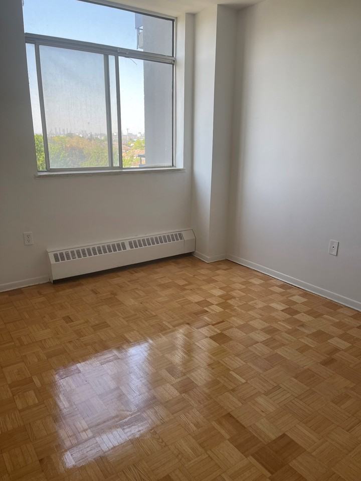 2255 Weston Road, Toronto Apartments 2255 Weston Rd, Toronto, ON M9N