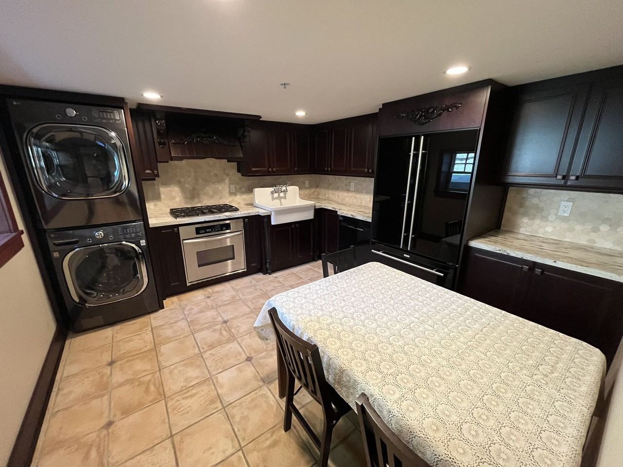 Apartments for Rent In Kerrisdale, Vancouver, BC Rentals Available