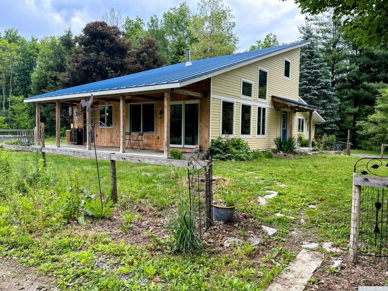 64 Memorial Drive, Spencertown, NY 12165 3 Bedroom House for 2,500