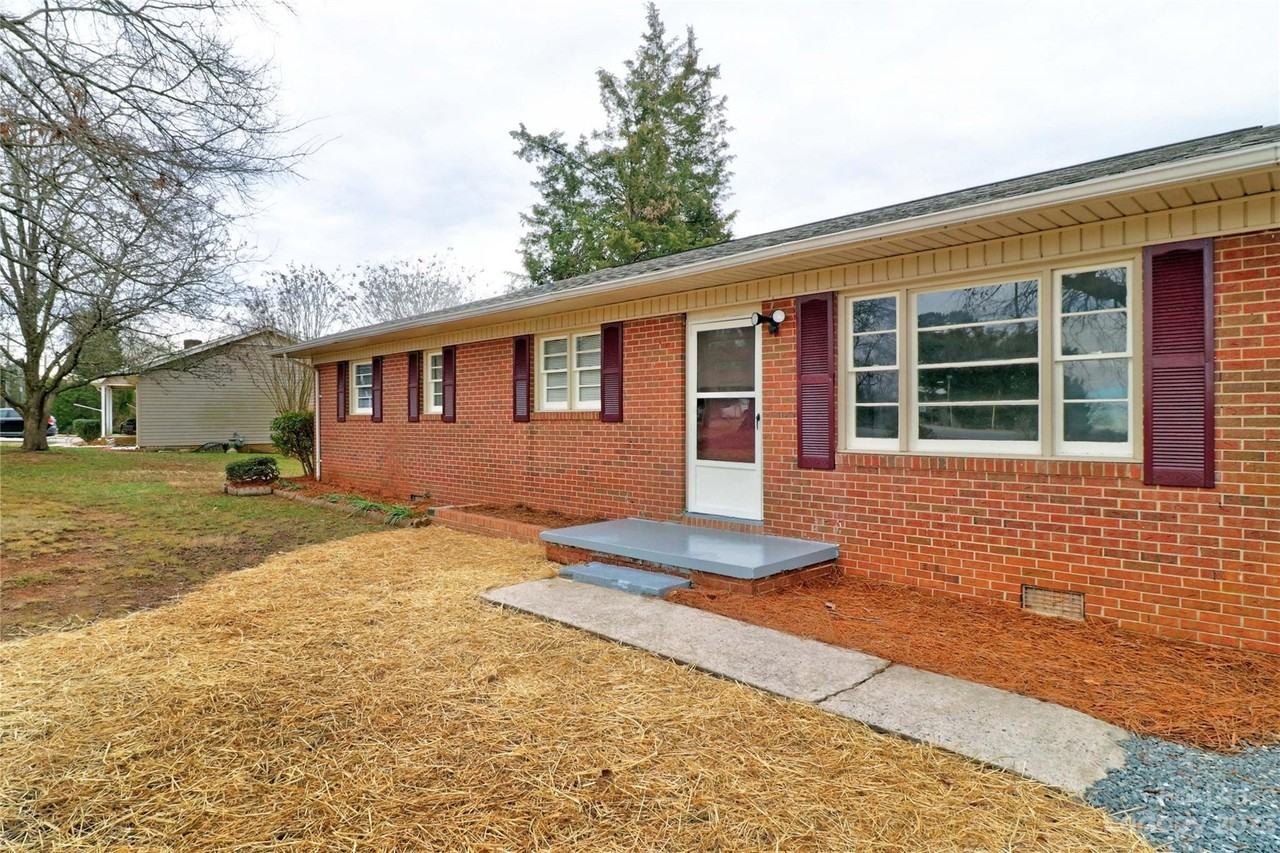 172 Faith Rd, Mooresville, NC 28115 3 bedroom House Rental Zumper