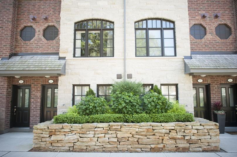 Streetsville Apartments 80 Thomas St, Mississauga, ON L5M 2R6 Zumper