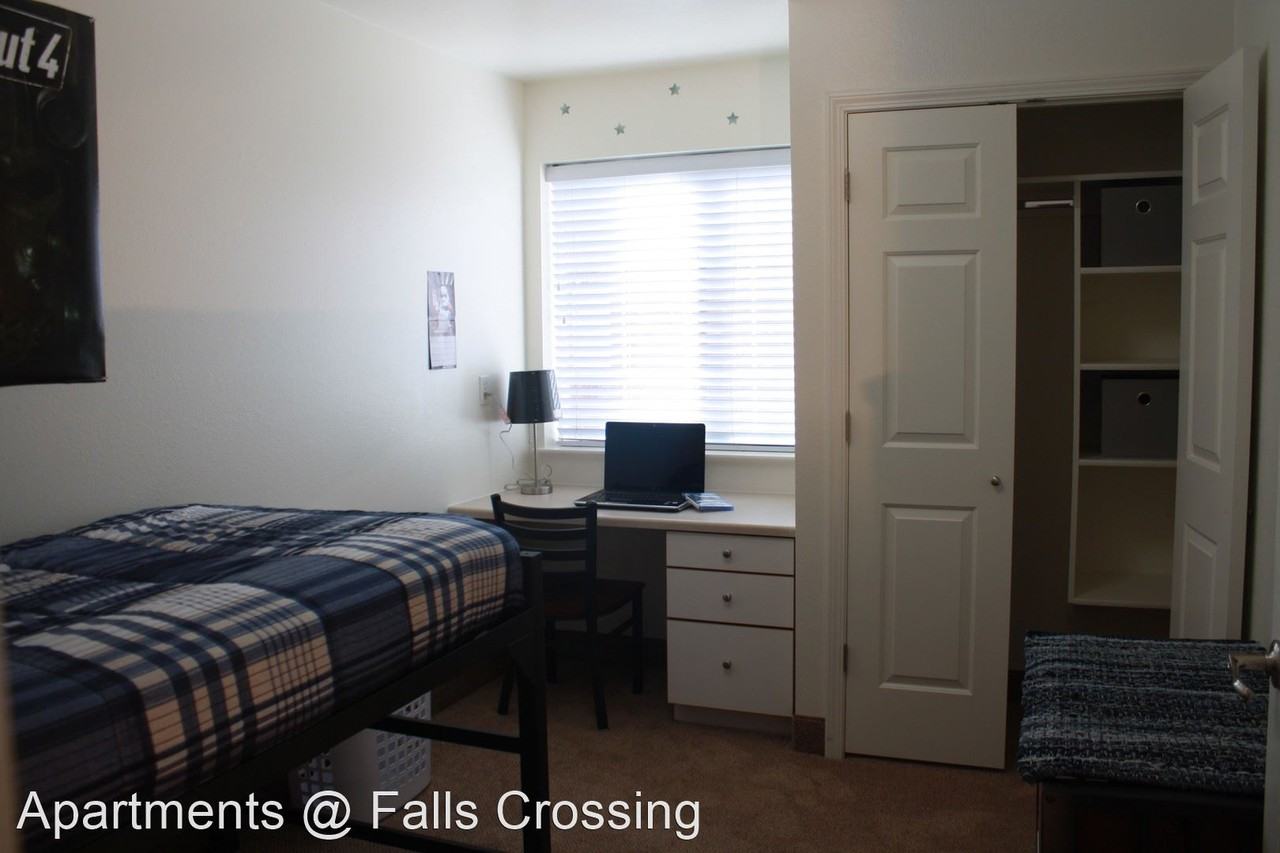 Apartments Falls Crossing 122 Falls Ave W, Twin Falls, ID 83301