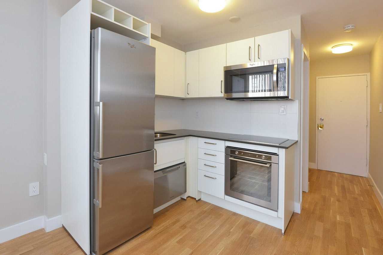 730 St. Clarens Apartments 730 Saint Clarens Ave, Toronto, ON M6H 4E8