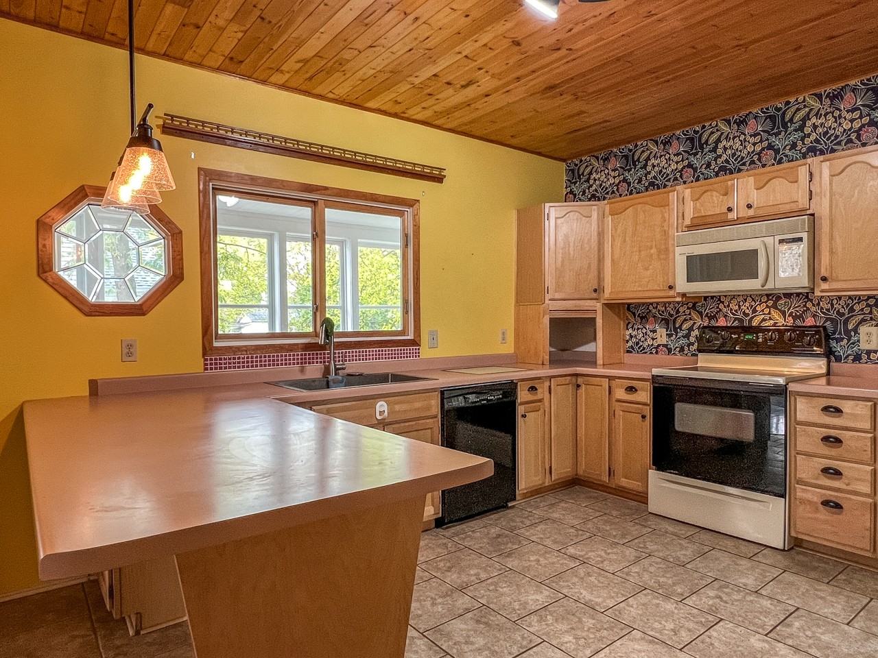 S 6th St 1, Escanaba, MI 49829 2 Bedroom Apartment for 1,200/month Zumper