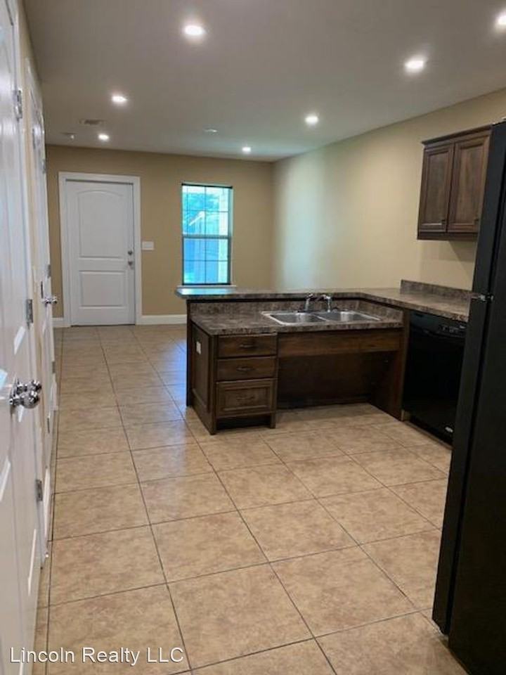 4104 Mulligan Manor Lane Apartments 4104 Mulligan Manor Ln, Valdosta, GA 31605 Zumper