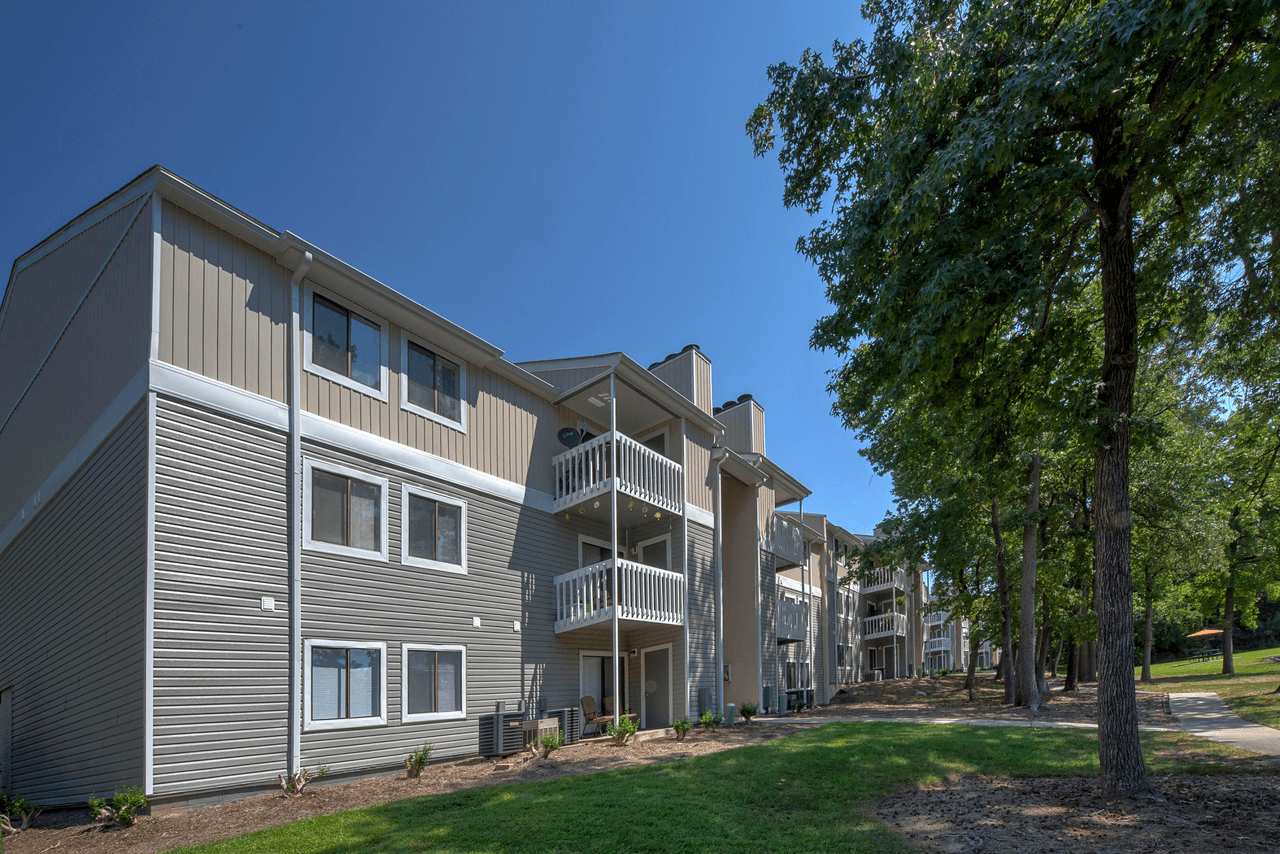 Eastchester Ridge Apartments 2120 Chester Ridge Dr, High Point, NC