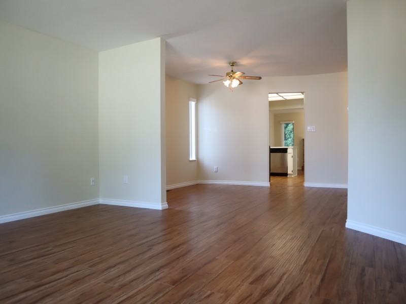 Hammond Rancher (Full House) on Cul Apartments 20504 114b Ave, Maple