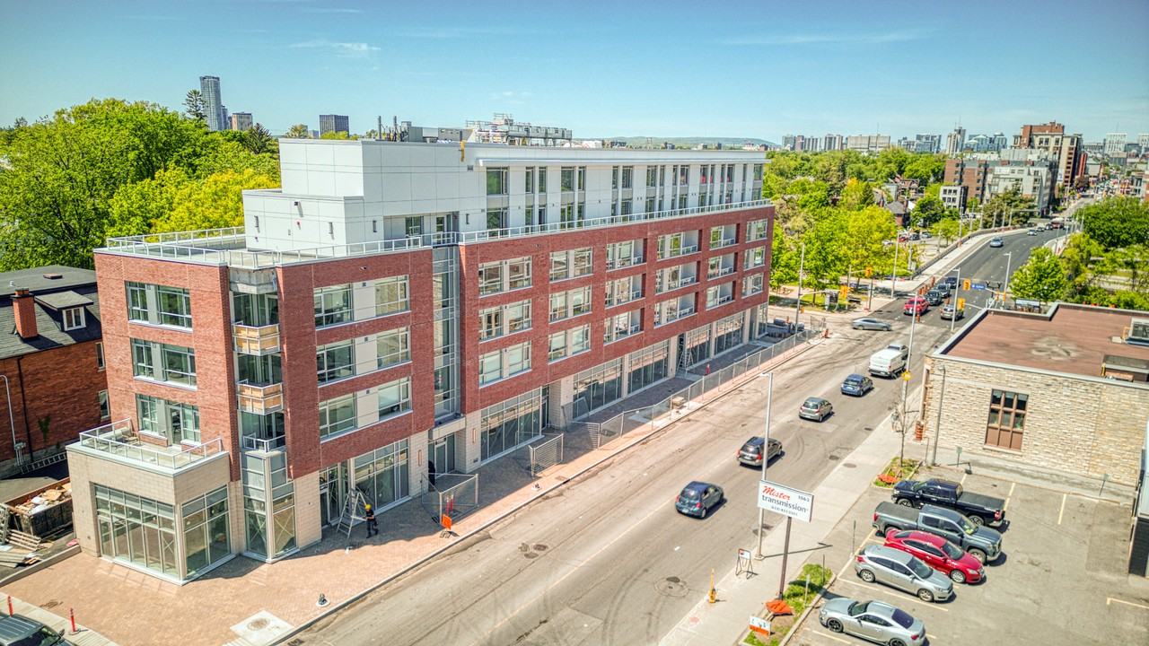 The Bradshaw Apartments 1050 Bank St, Ottawa, ON K1S 3X2 Zumper