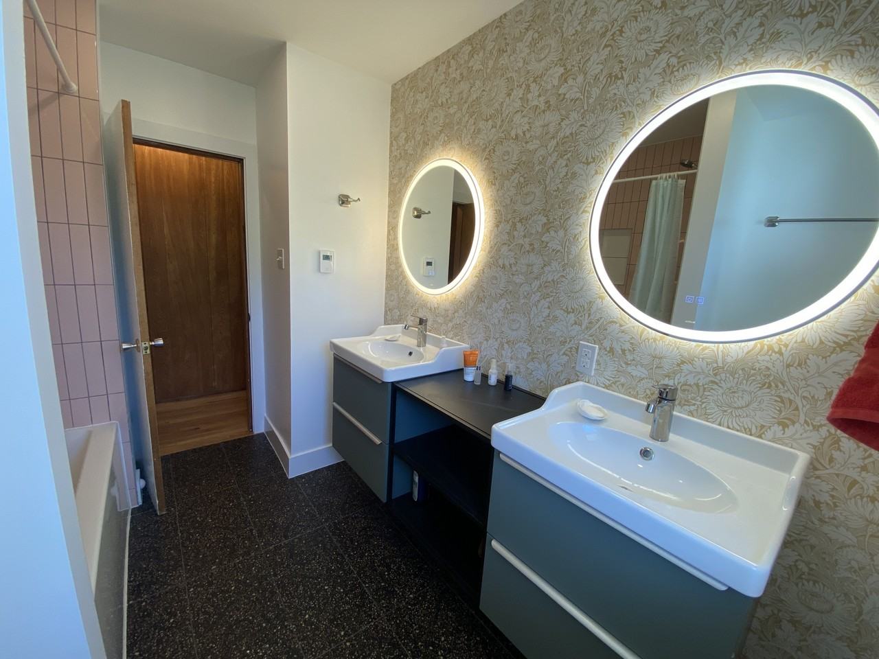 581 Poplar Street, Nanaimo, BC V9S 2H3, CAN 3 bedroom House Rental