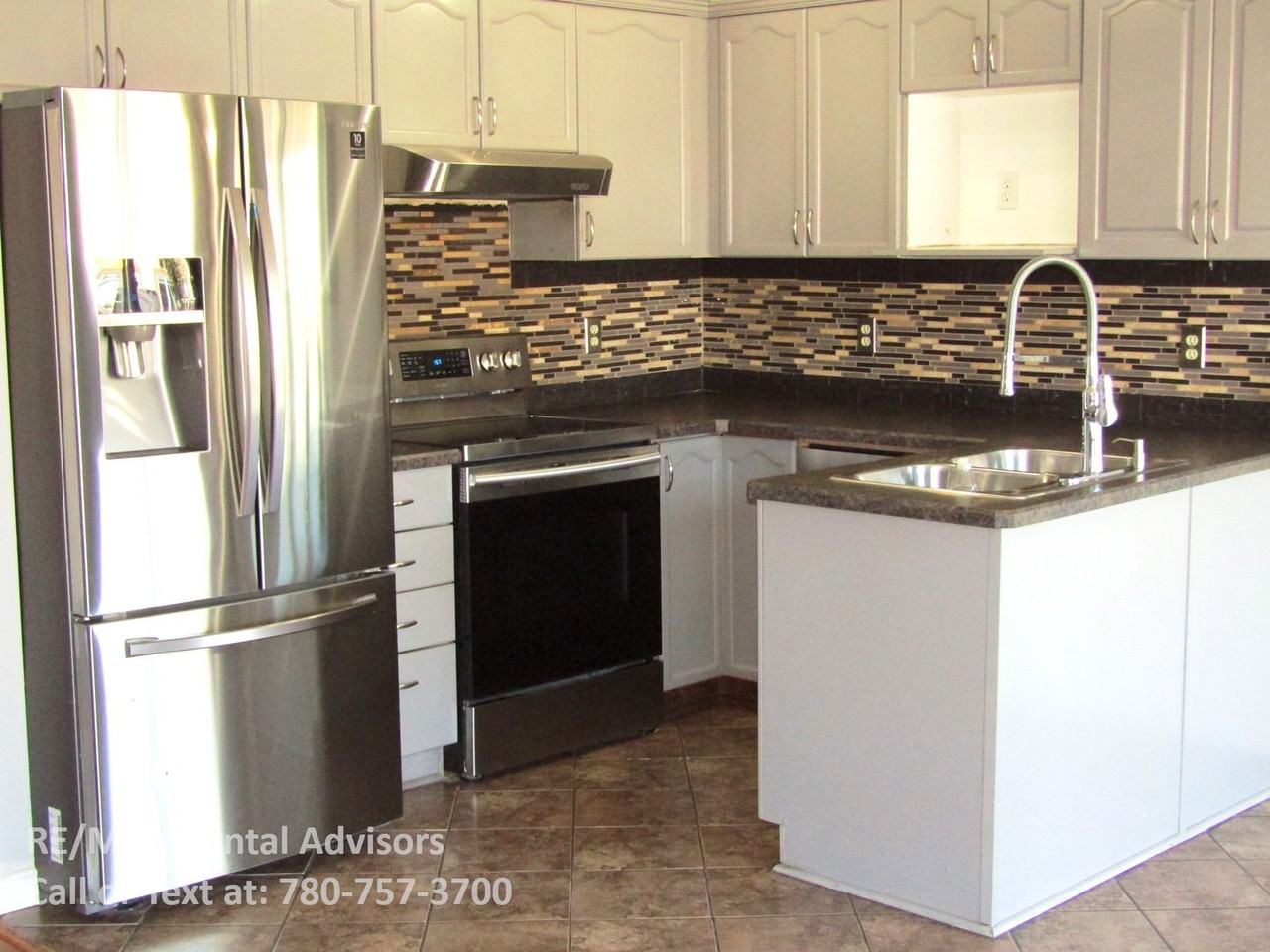 50 Saddleback Rd Ne, Calgary, AB T3J 4K4 3 Bedroom House for 2,150